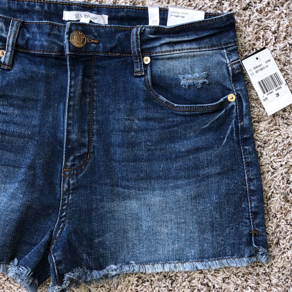 ⚡️ Stonewashed Denim Shorts ⚡️ - Picture 4 of 7